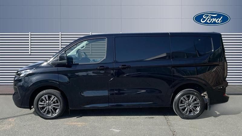 Used Ford Transit Custom Limited 136 HP (100 kW) 2025 Van
