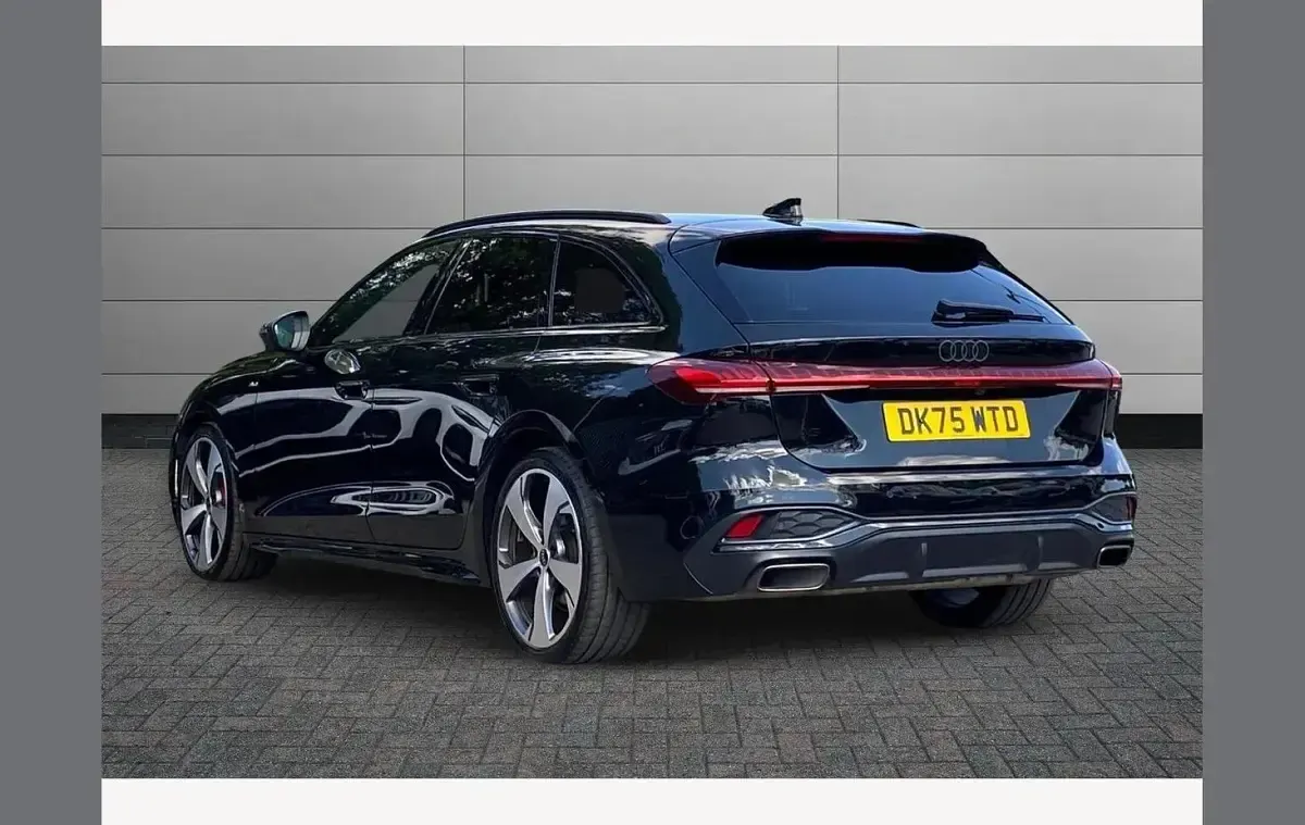 Used Audi A5 Advanced 150 HP (110 kW) 2025 Black Estate