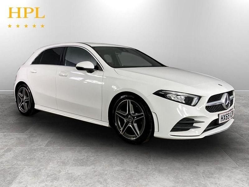 Used Mercedes A180 AMG line 136 HP (100 kW) 2019 White Hatchback