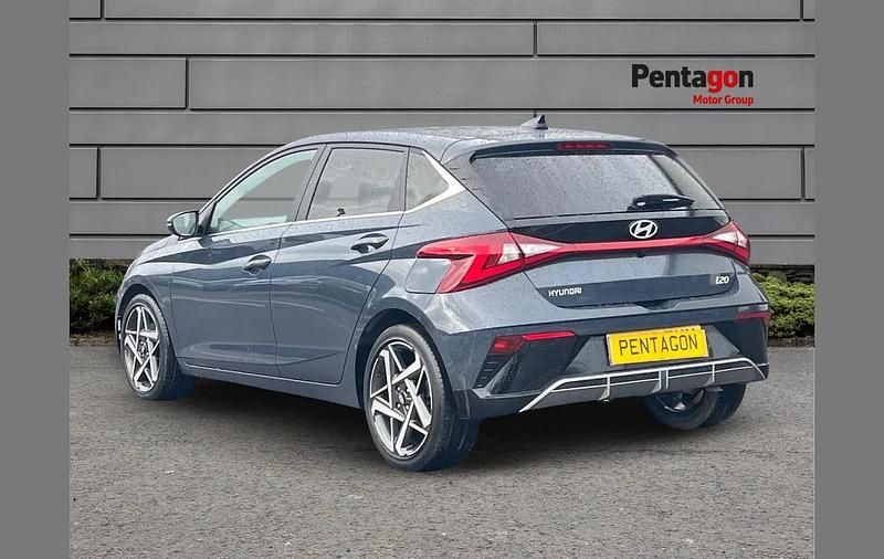 Used Hyundai i20 Premium 99 HP (72 kW) 2023 Grey Hatchback