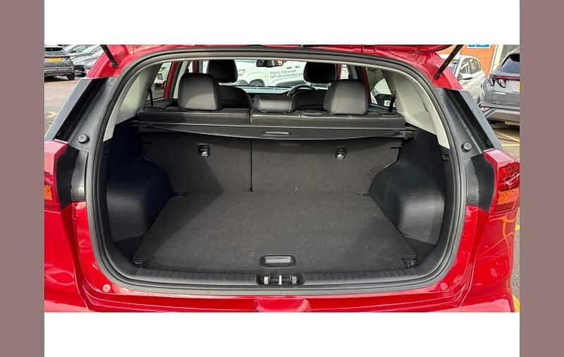 Used Kia e-Niro 150 kW (204 HP) 2021 Red SUV