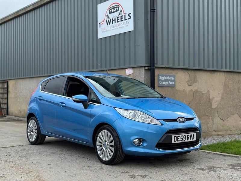 Used Ford Fiesta Titanium 96 HP (70 kW) 2009 Blue Hatchback
