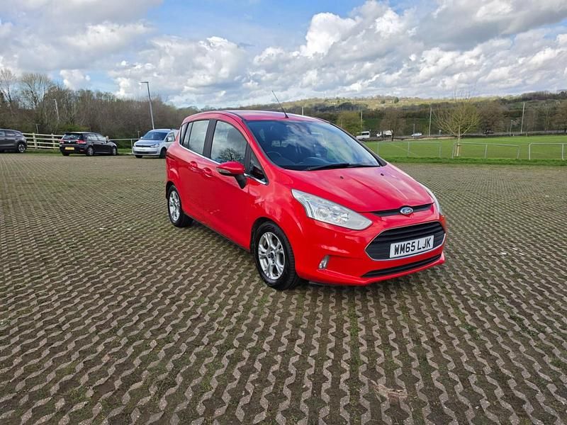 Used Ford B-MAX Zetec 95 HP (69 kW) 2015 Red MPV