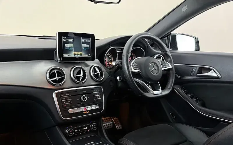 Used Mercedes CLA220 AMG line 177 HP (130 kW) 2017 Silver Coupe