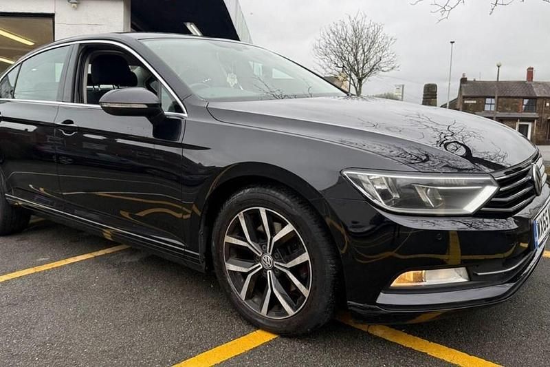 Used VW Passat SE 2015 Black Sedan