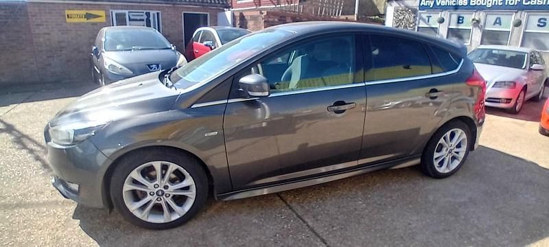 Used Ford Focus Titanium 2016 Grey Hatchback