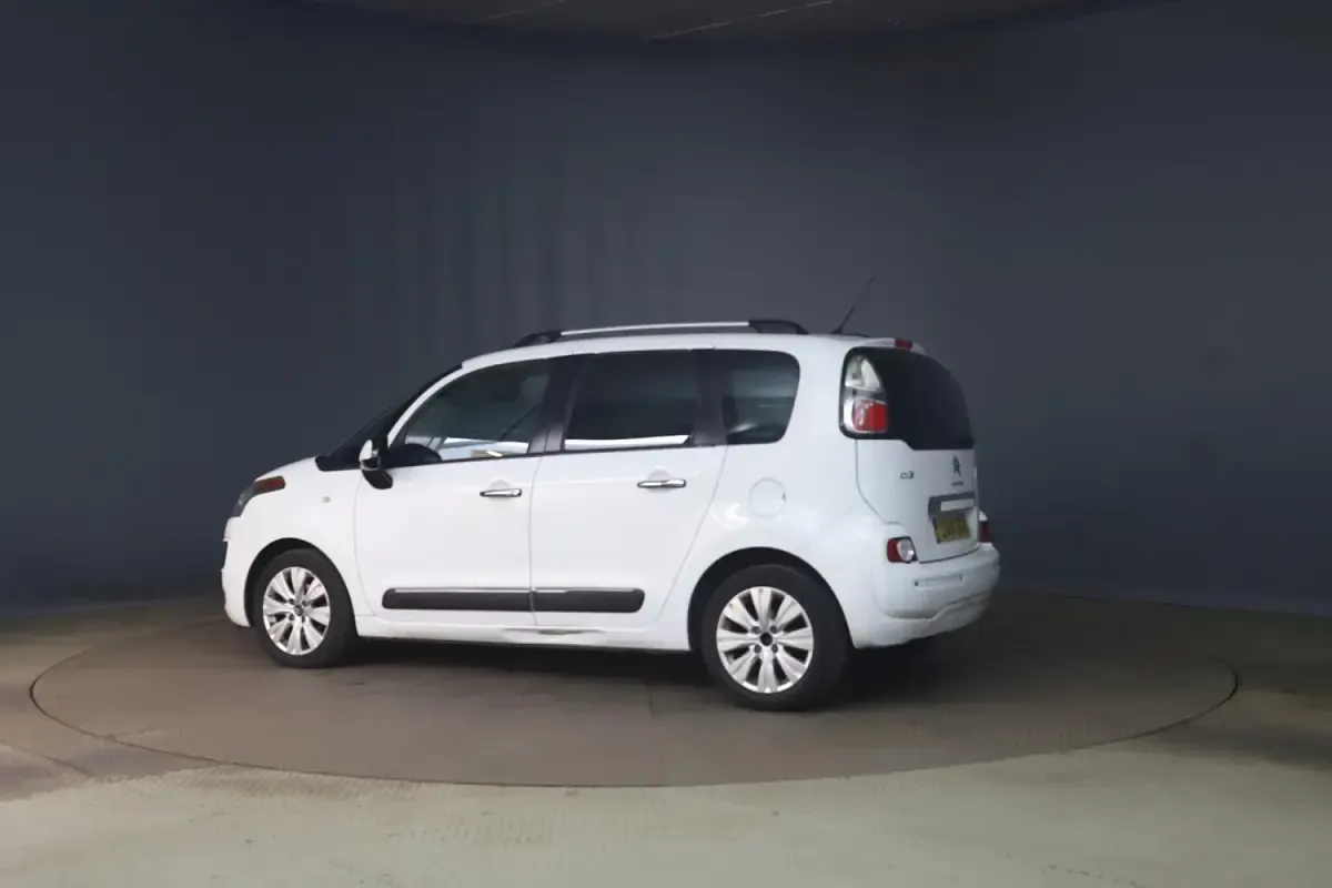 Used Citroën C3 Picasso Exclusive 2014 White MPV