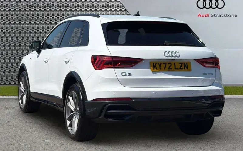 Used Audi Q3 Black Edition 150 HP (110 kW) 2022 White SUV