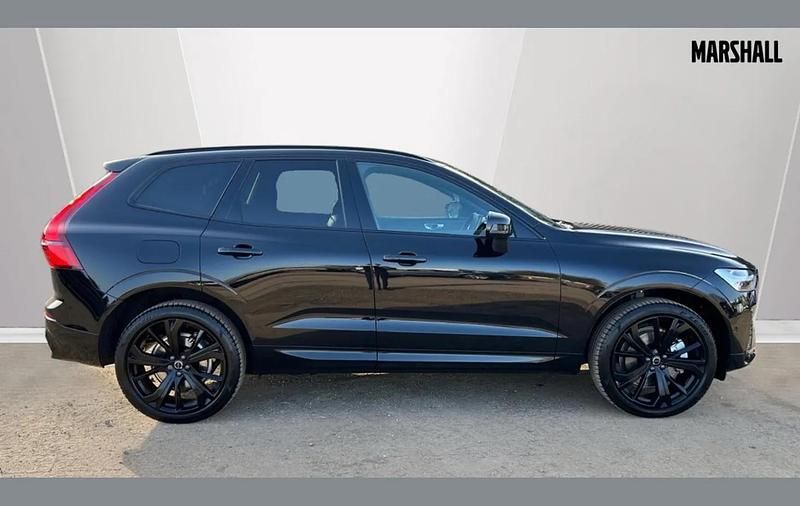 New Volvo XC60 Plus 350 HP (257 kW) 2025 Metallic  onyx black SUV