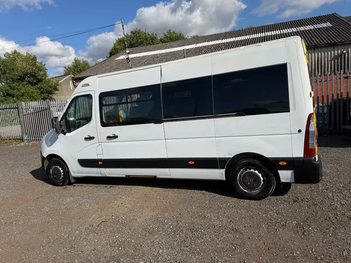 Used Renault Master Business 125 HP (91 kW) 2016 White Van