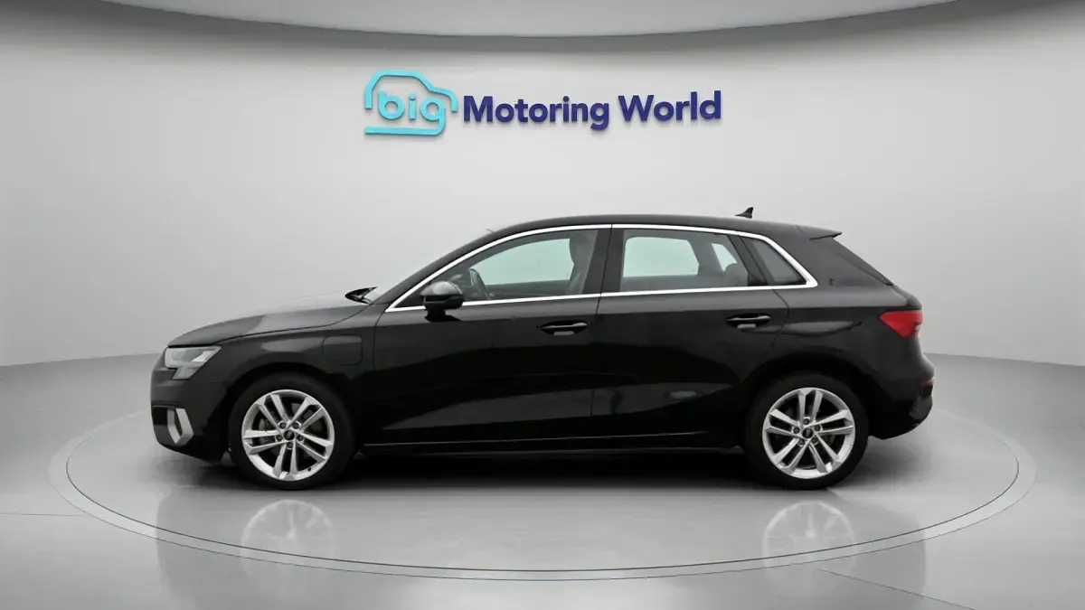 Used Audi A3 Sportback e-tron Sport 201 HP (147 kW) 2023 Hatchback