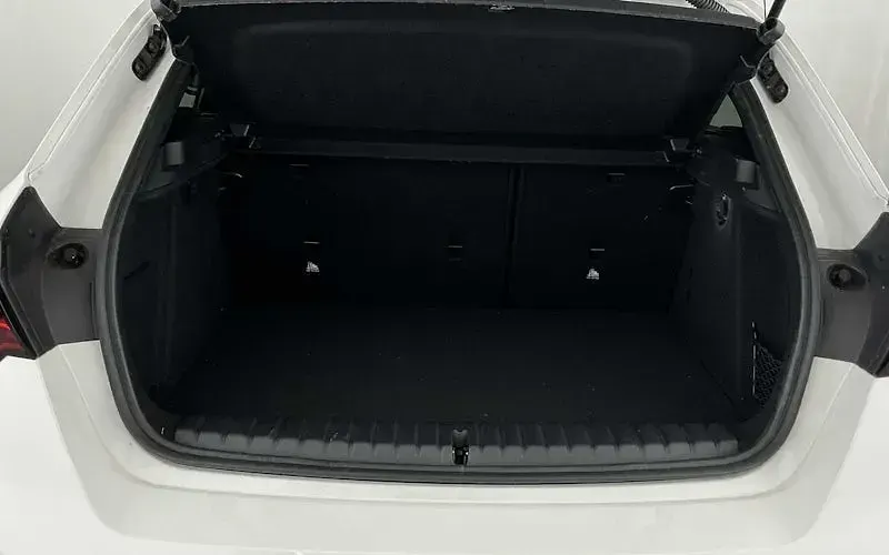 New BMW 120 M Sport 168 HP (123 kW) 2026 White Hatchback