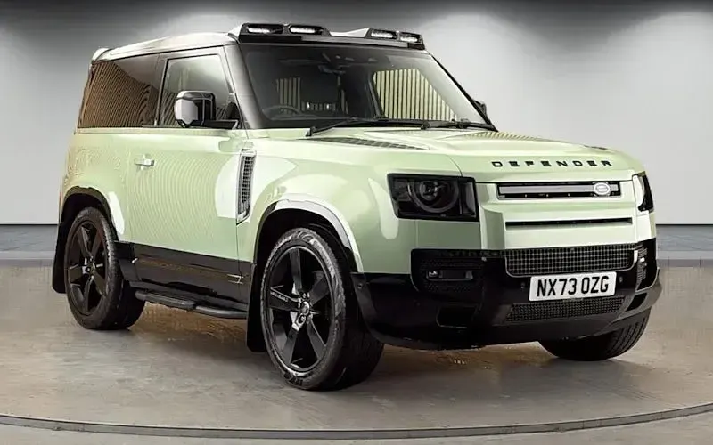 Second-hand Land Rover Defender 75th Limited Edition 300 CP (220 kW) 2023 SUV