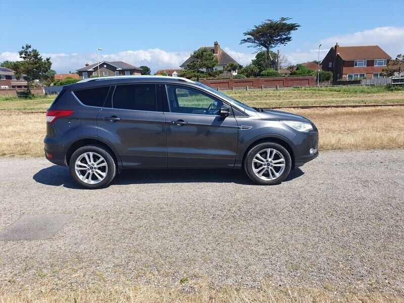 Magnetic grey metallic Used 2015 Ford Kuga Titanium X SUV | £12,995 (A bit pricey) - Image 1/4