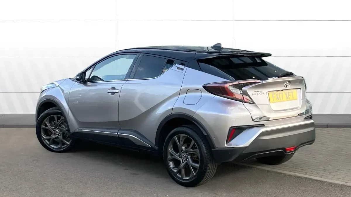 Used Toyota C-HR 116 HP (85 kW) 2017 Silver SUV