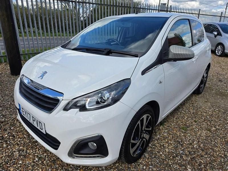 Used Peugeot 108 Allure 82 HP (60 kW) 2017 White Hatchback