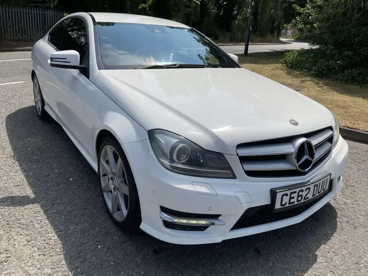 Used Mercedes C250 AMG 204 HP (150 kW) 2012 White Coupe