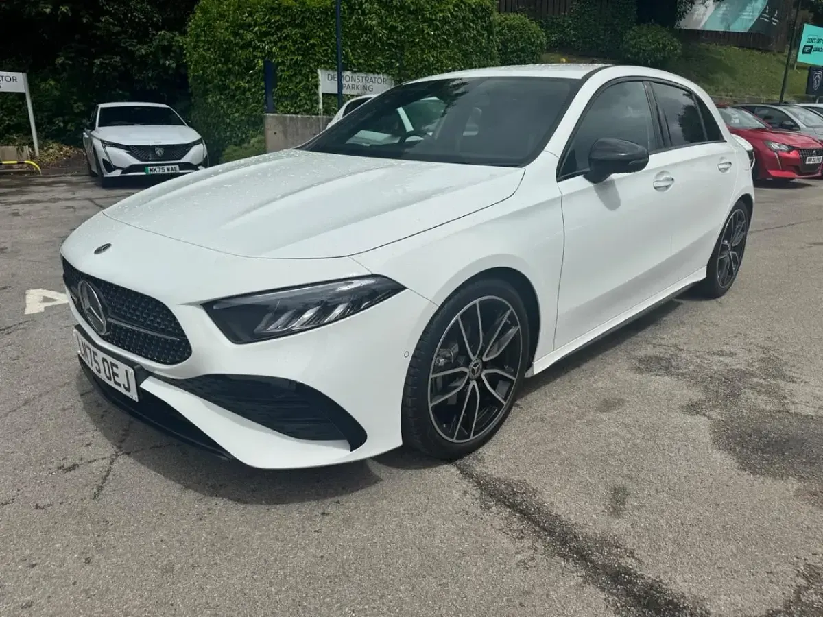 Used Mercedes A200 AMG line 175 HP (128 kW) 2025 White Hatchback