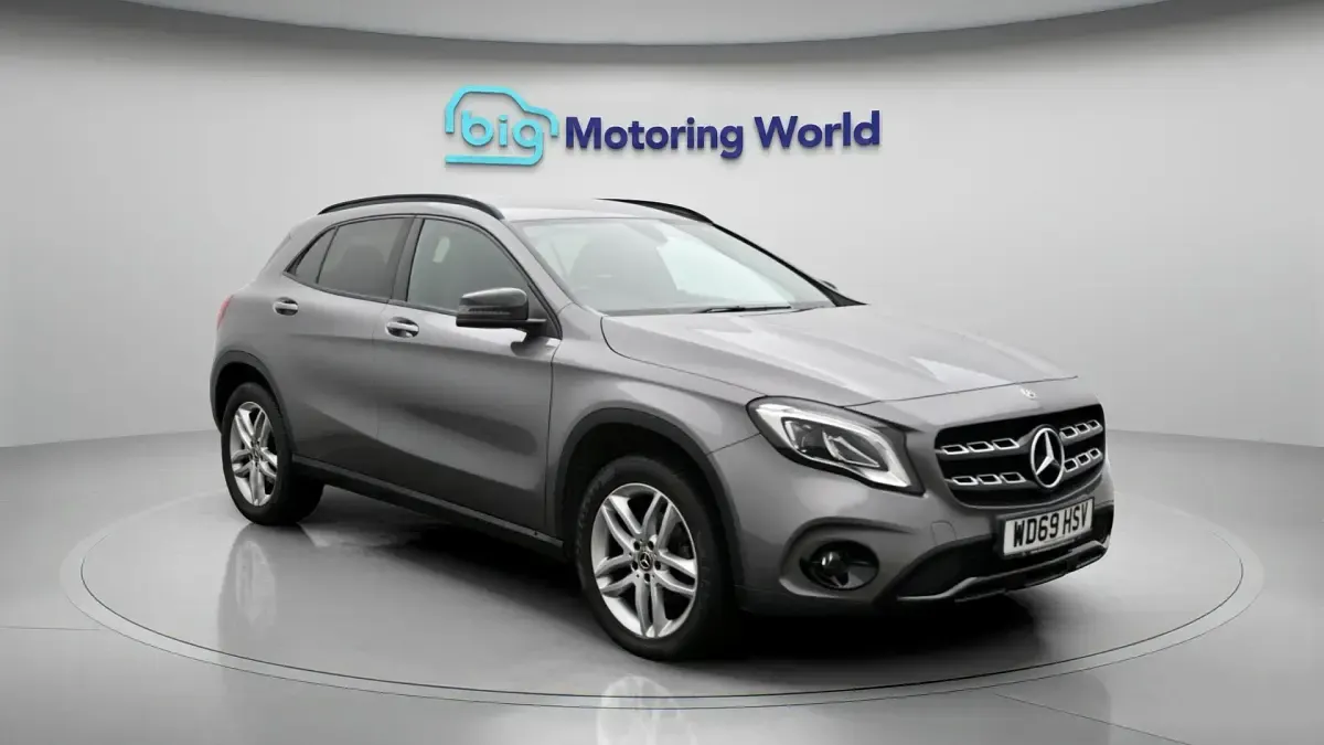 Used Mercedes GLA180 Urban 122 HP (89 kW) 2020 SUV