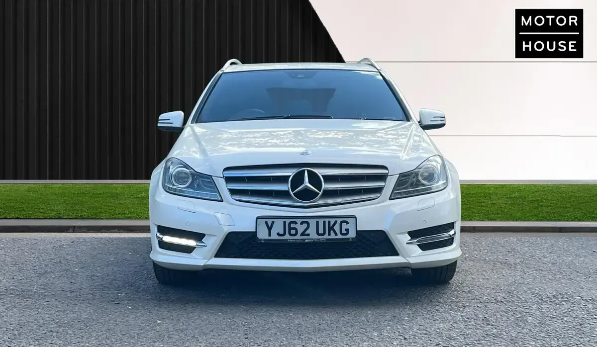 Used Mercedes C200 AMG 2023 White