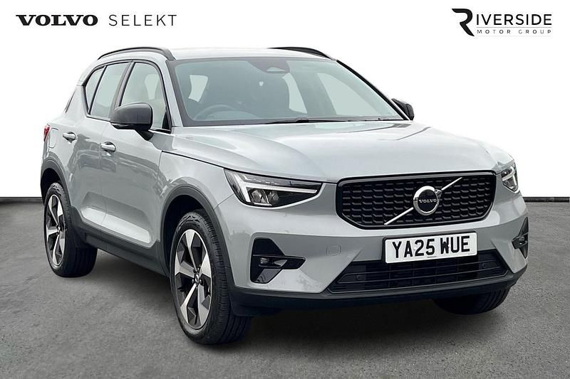 Grey Used 2025 Volvo XC40 Plus SUV | £33,950 (A bit pricey) - Image 1/4