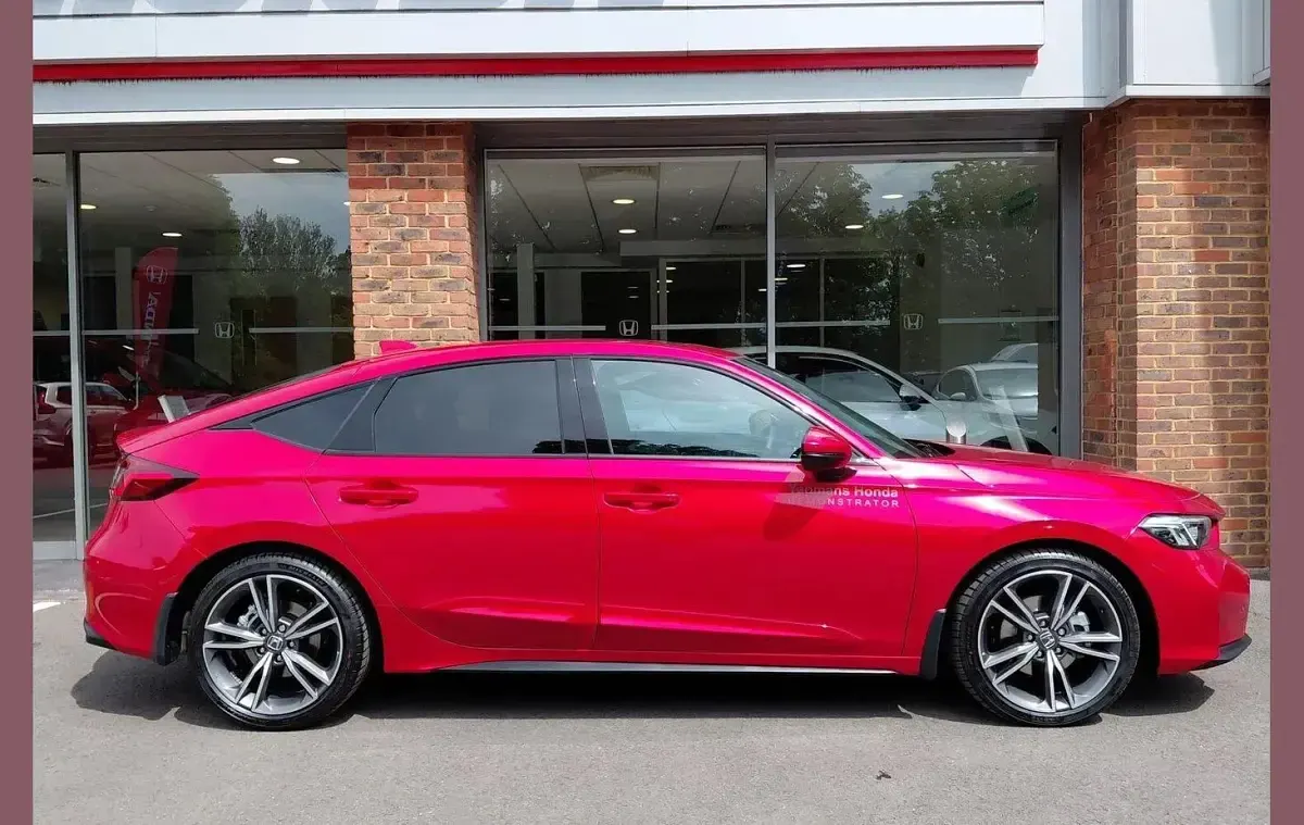 Used Honda Civic Advance 140 HP (102 kW) 2026 Red Hatchback