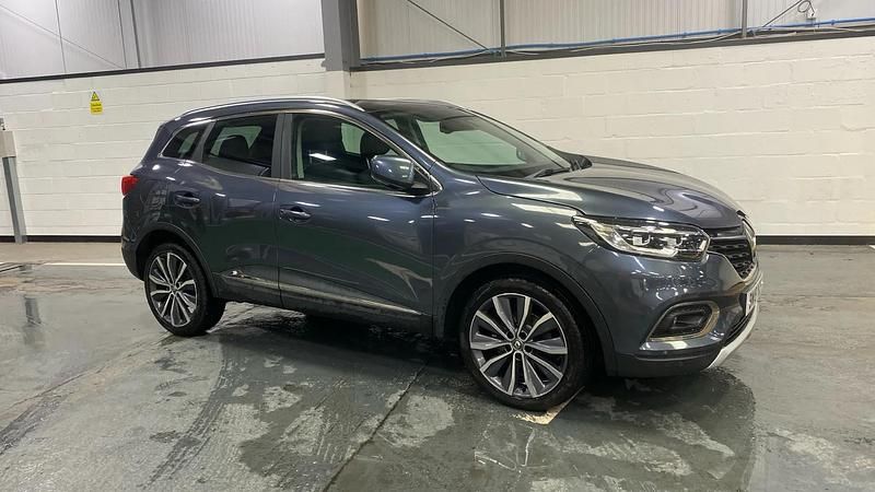 Grey Used 2019 Renault Kadjar Version S SUV | £10,998 (Fair price) - Image 1/4