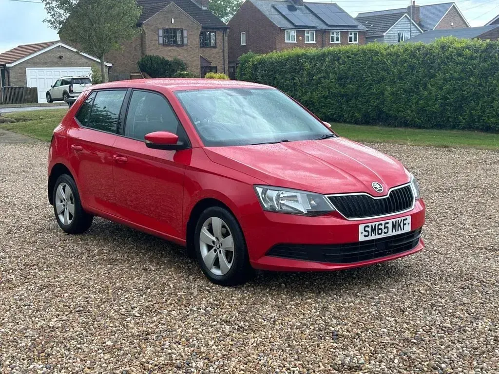 Used Skoda Fabia SE 90 HP (66 kW) 2015 Red Hatchback
