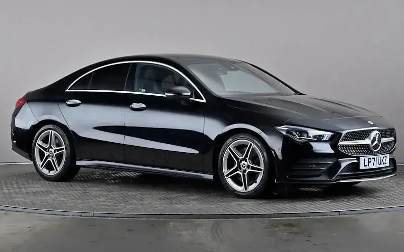 Begagnad Mercedes CLA250 AMG Line Premium Plus 224 HK (164 kW) 2022 Sedan