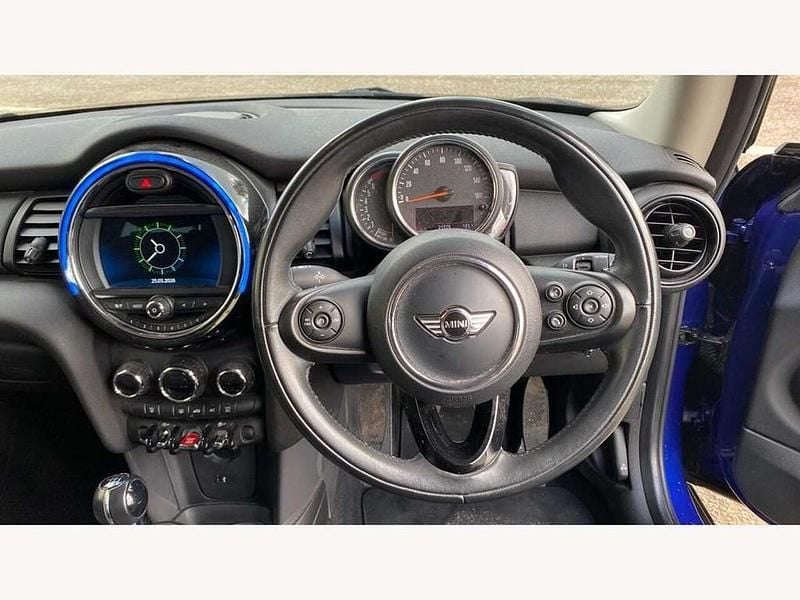 Used Mini ONE Hatch 102 HP (75 kW) 2018 Starlight blue Hatchback