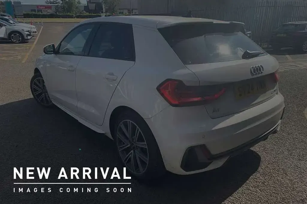 Used Audi A1 S-Line 94 HP (69 kW) 2024 White SUV