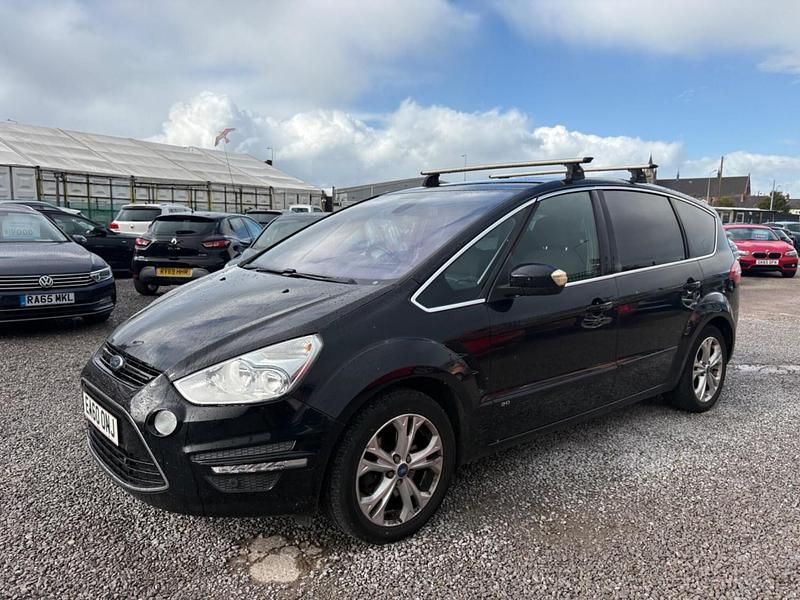 Black Used 2010 Ford S-MAX Titanium MPV | £4,500 (A bit pricey) - Image 1/4