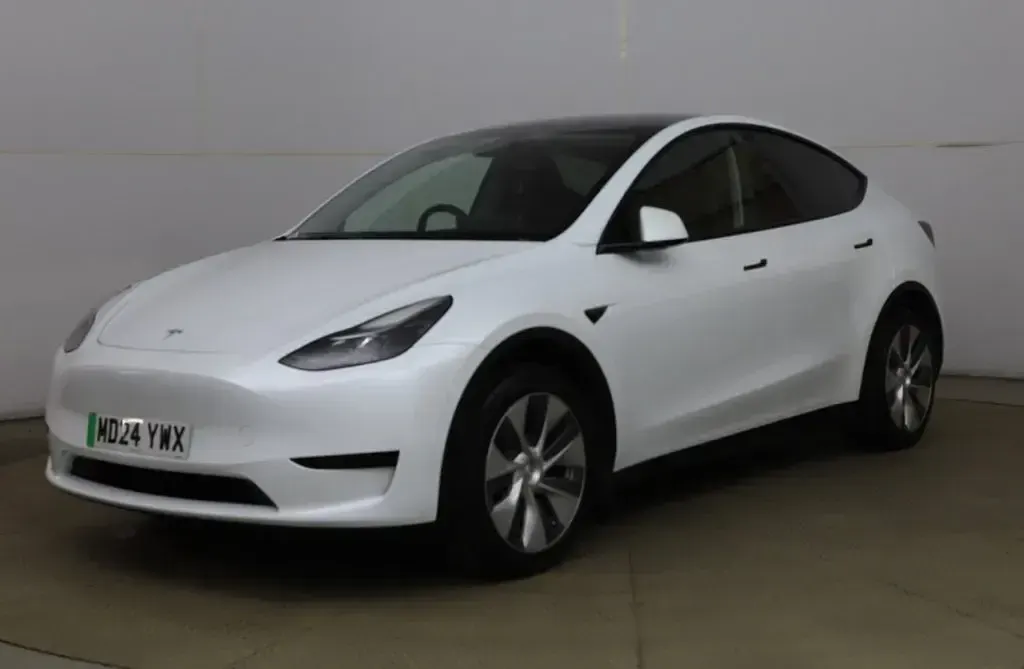 Used Tesla Model Y RWD 254 kW (346 HP) 2024 White SUV