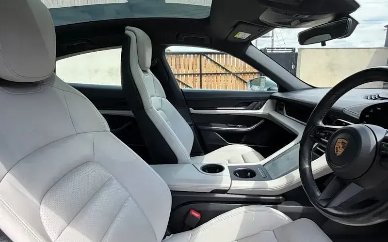 Used Porsche Taycan 350 kW (476 HP) 2023 Sedan