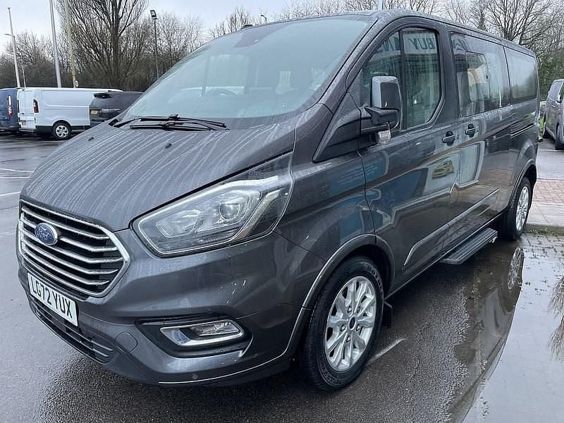 Used Ford Tourneo Custom Titanium 128 HP (94 kW) 2023 Magnetic (metallic colour) Van