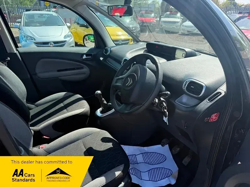 Used Citroën C3 Picasso VTR Sport 100 HP (73 kW) 2016 Black MPV