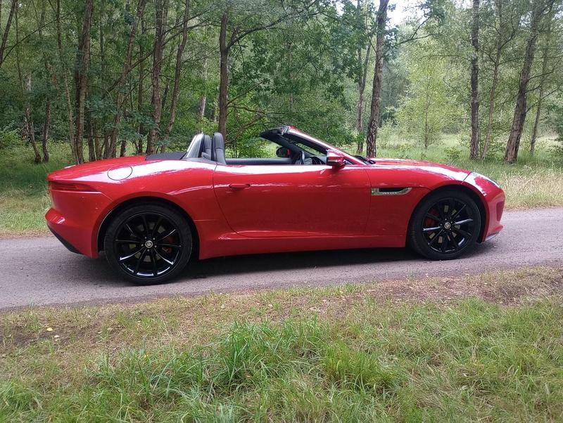 Used Jaguar F-Type Supercharged 2013 Red Cabriolet
