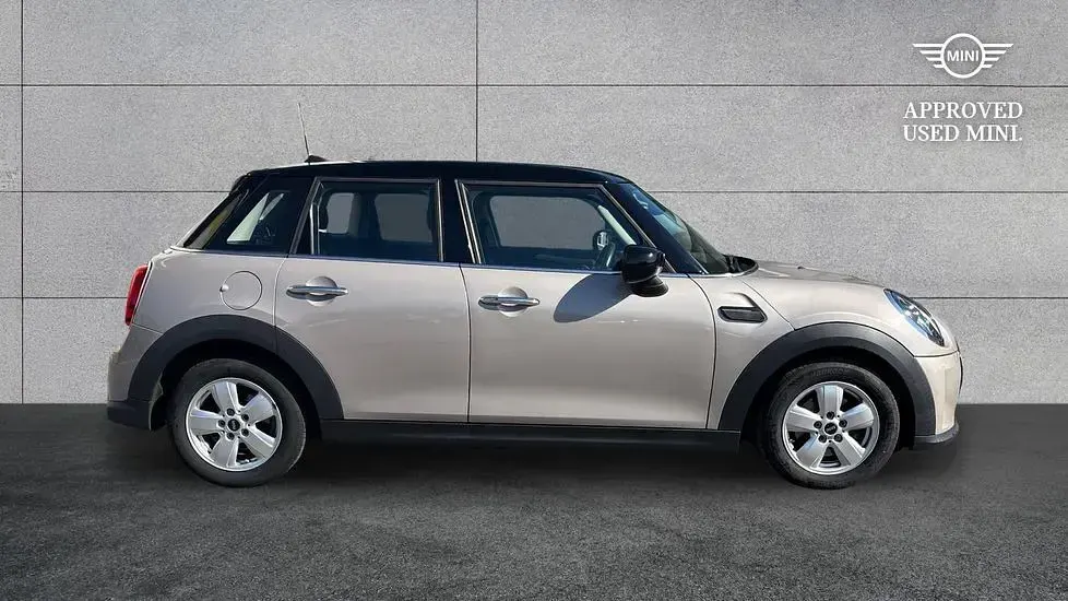 Used Mini Cooper Classic 134 HP (98 kW) 2022 Grey Hatchback
