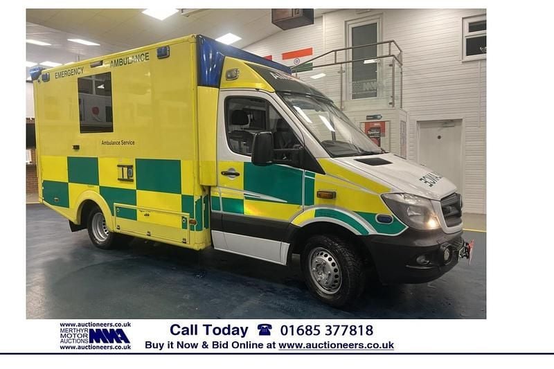 White Used 2015 Mercedes Sprinter Van | £7,140 (A bit pricey) - Image 1/4