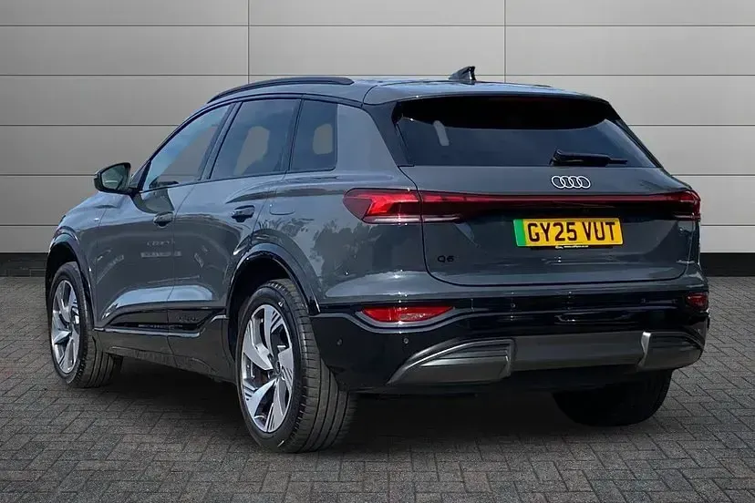 Used Audi Q6 e-tron S-Line 225 kW (306 HP) 2025 Grey SUV
