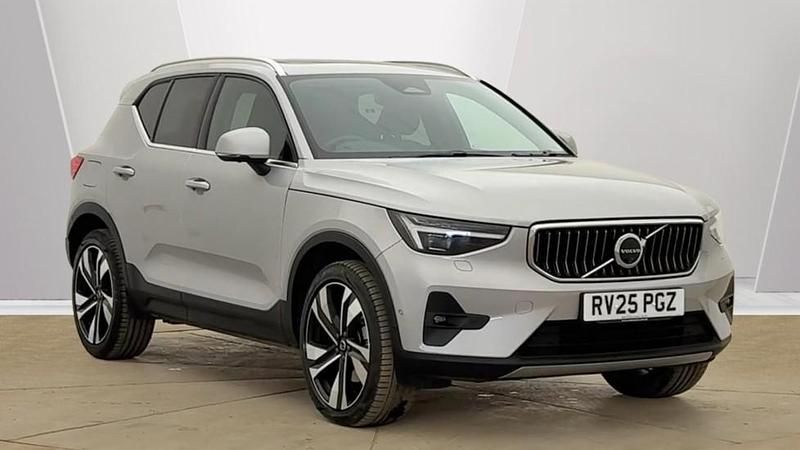 Used Volvo XC40 Ultra 163 HP (119 kW) 2025 Silver SUV