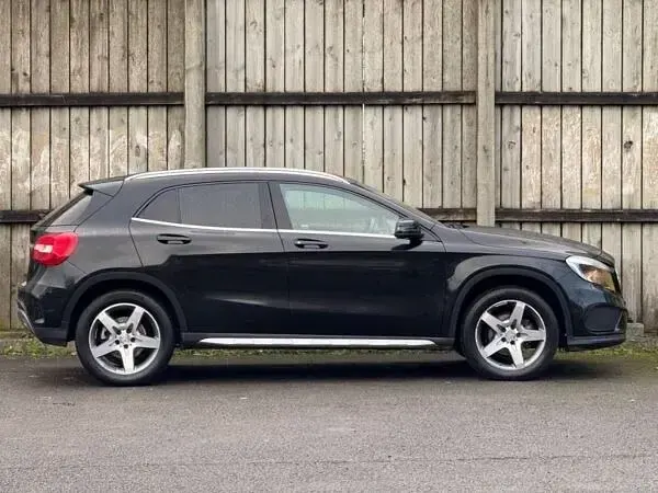 Used Mercedes GLA200 AMG line 136 HP (100 kW) 2015 Black SUV