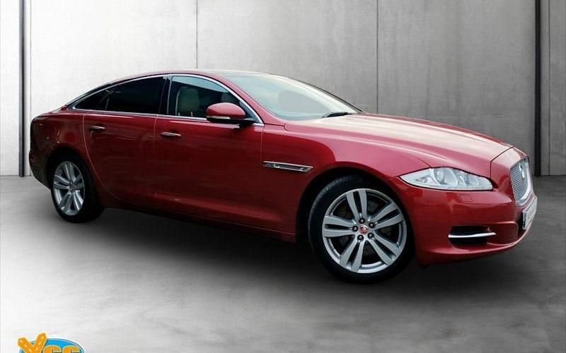 Used Jaguar XJ Premium Luxury 275 HP (202 kW) 2013 Red Sedan