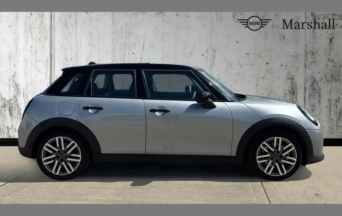 Used Mini Cooper Classic 114 kW (156 HP) 2025 Melting silver iii Hatchback