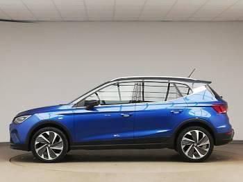 Używany Seat Arona FR 110 KM (80 kW) 2023 Niebieski SUV