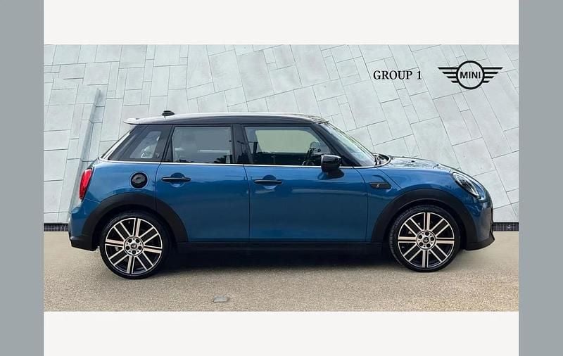 Usado Mini Cooper S Exclusive 178 HP (130 kW) 2021 Azul Citadino