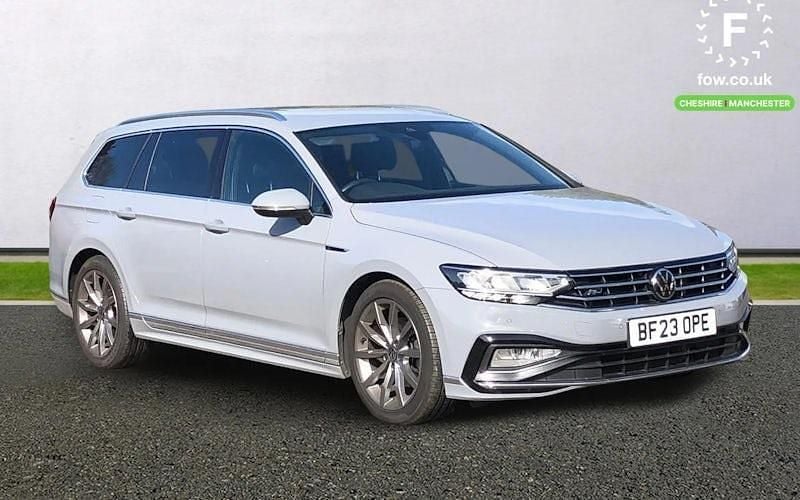 Used VW Passat R-line 150 HP (110 kW) 2023 Grey Estate