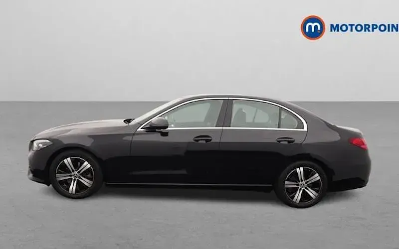 Used Mercedes C200 204 HP (150 kW) 2022 Black Sedan