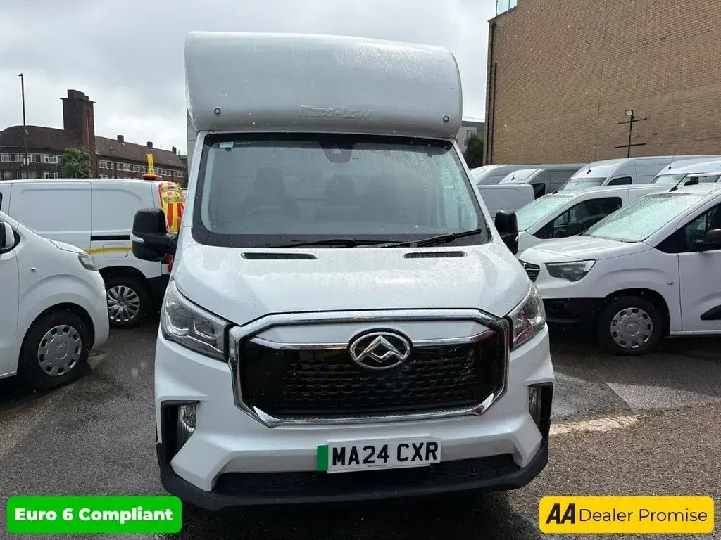 Used Maxus V90 204 HP (150 kW) 2024 White Van