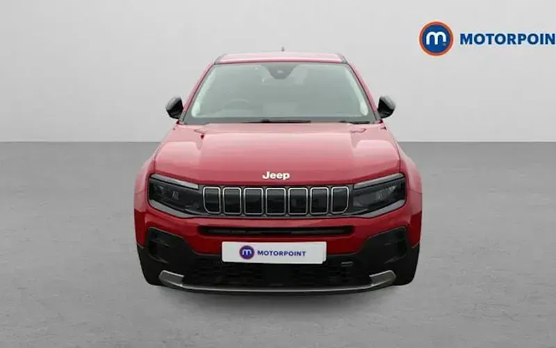 Begagnad Jeep Avenger Altitude 101 HK (74 kW) 2024 Röd SUV